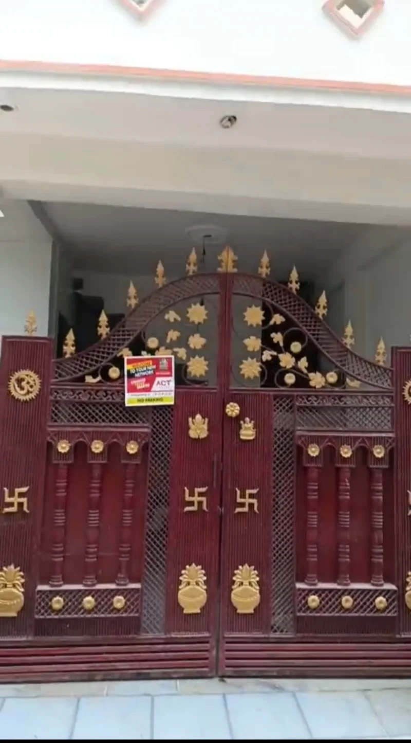 3 BHK Independent House for Sell in Gomti Nagar Lucknow - Photo 1