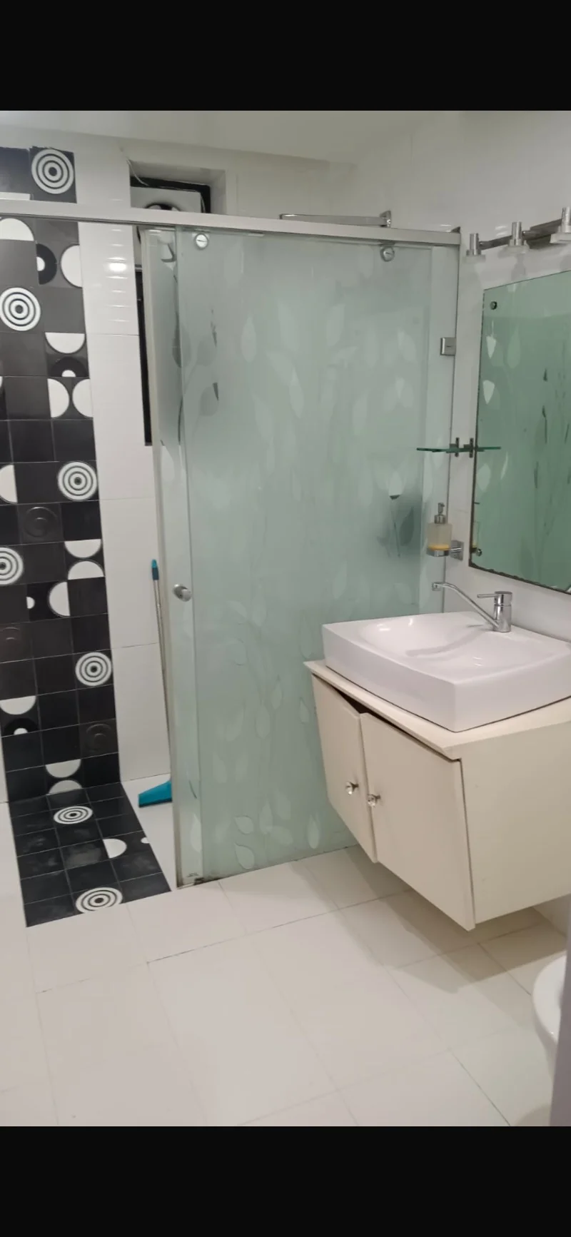 7 BHK Independent House for Rent in Gomti Nagar Lucknow - Photo 3