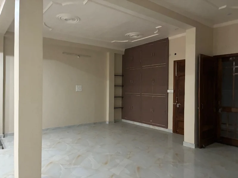 Office for Rent in Vikalp Khand-2 Lucknow - Photo 5