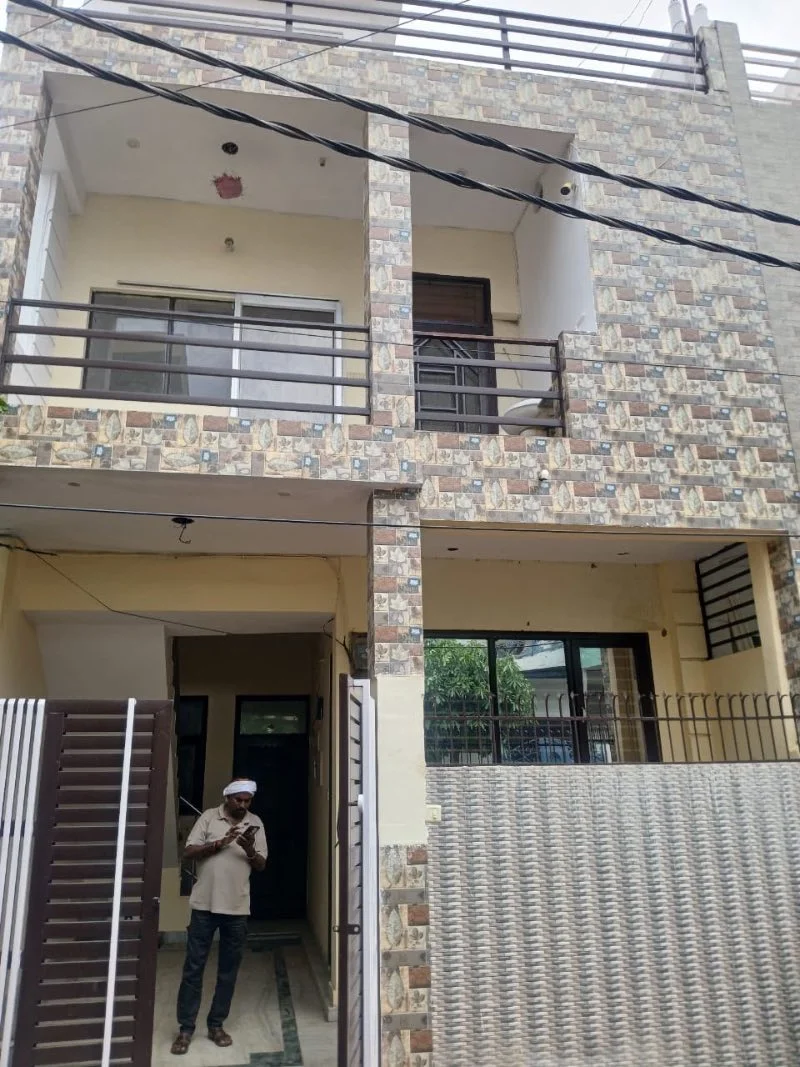 3 BHK Independent House for Sell in Indira Nagar Lucknow - Photo 1