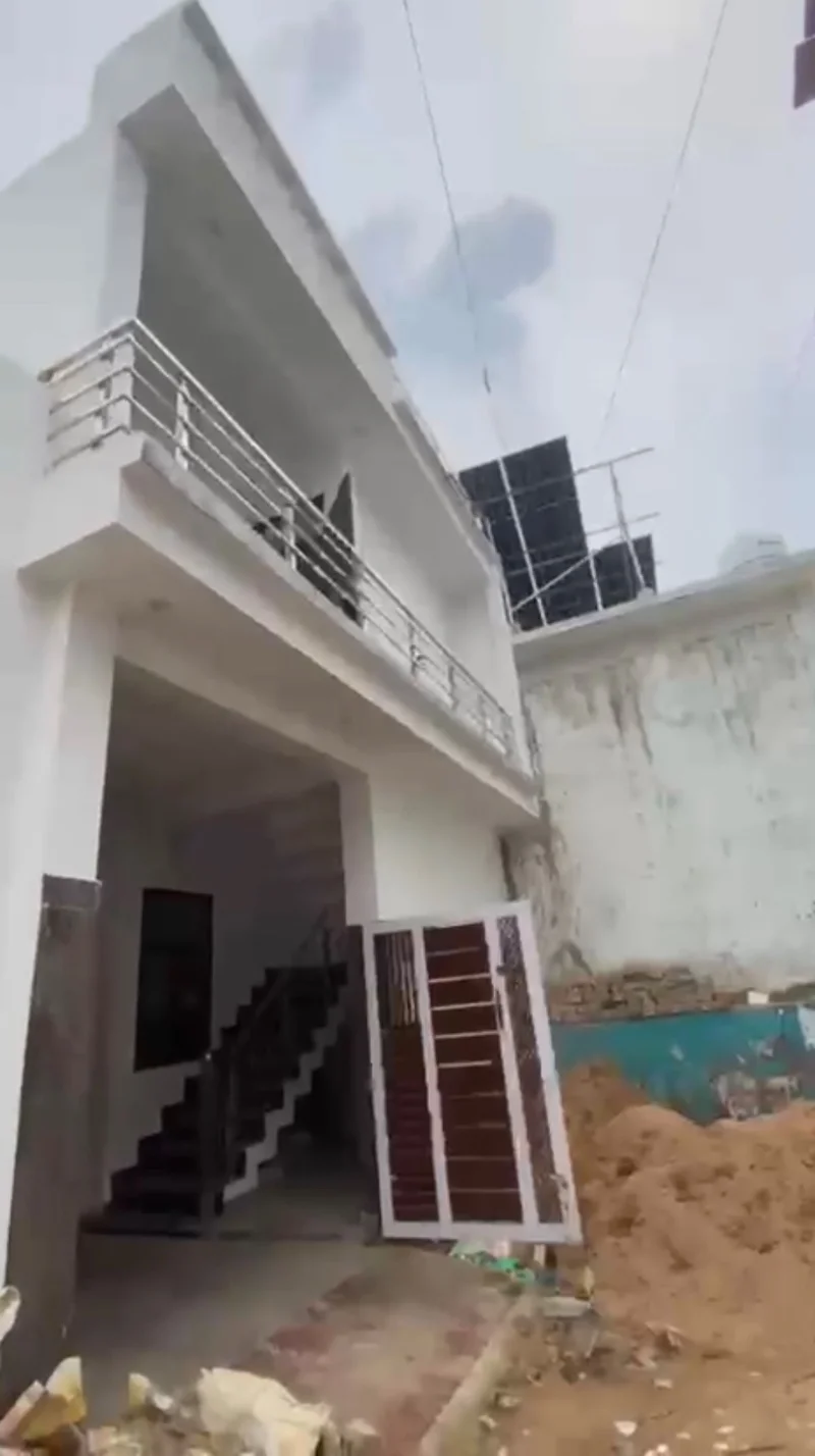 2 BHK Independent House for Sell in Indra Nagar Lucknow - Photo 1