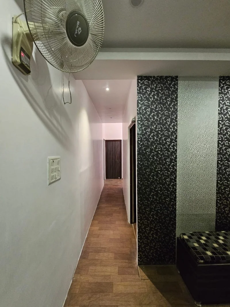 Office for Rent in Sec-18 , Indra Nagar Lucknow - Photo 3