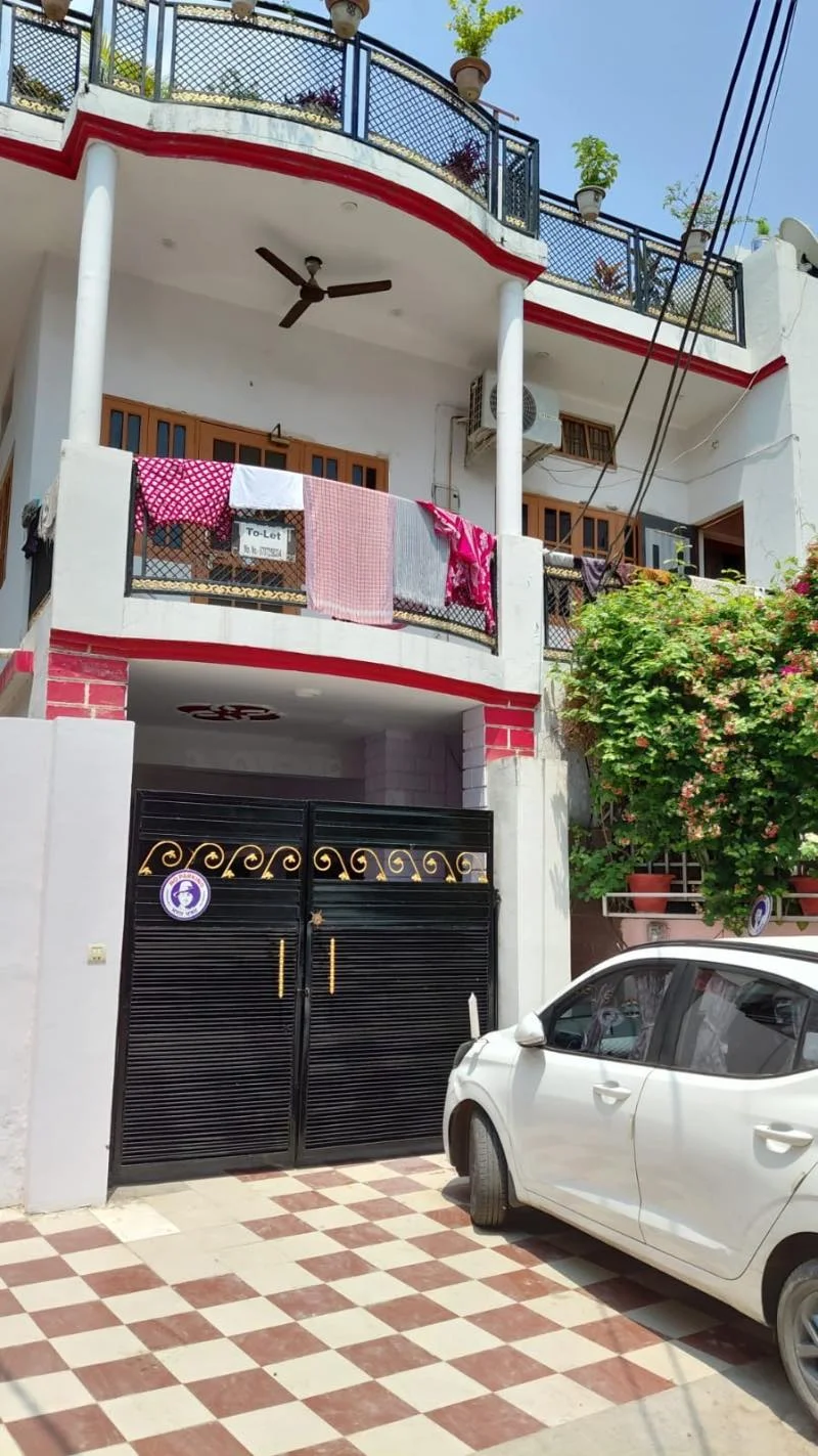 3 BHK Independent House for Sell in Indira Nagar Lucknow - Photo 1