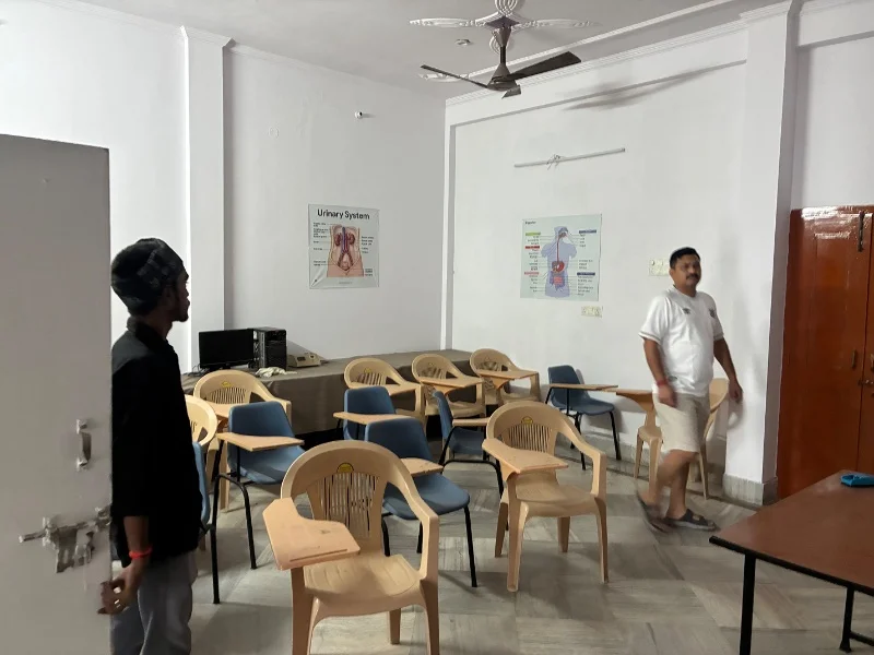 Floor for Rent in Kalyanpur Ring Road Lucknow - Photo 9