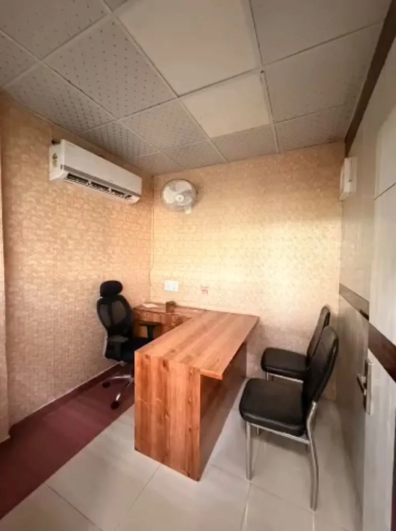 Office for Rent in Gomti Nagar Lucknow - Photo 1
