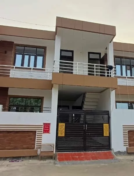2 BHK Independent House for Sell in Nahar Road Lucknow - Photo 1