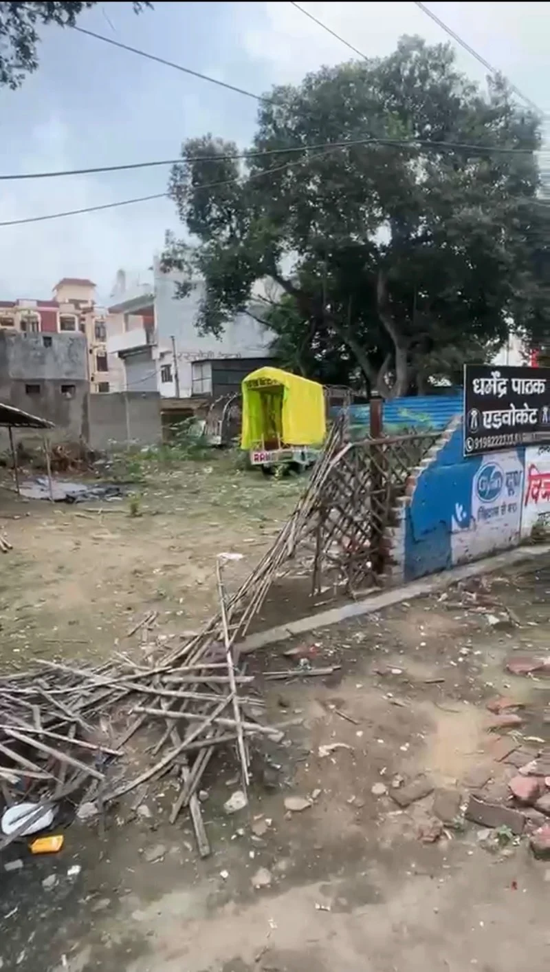 Commercial for Sell in Indira Nagar Lucknow - Photo 1