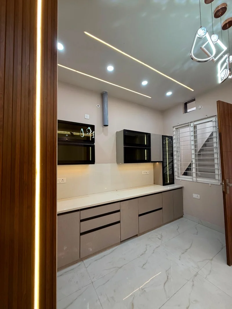 6 BHK Villa for Sell in Gomti Nagar Lucknow - Photo 4