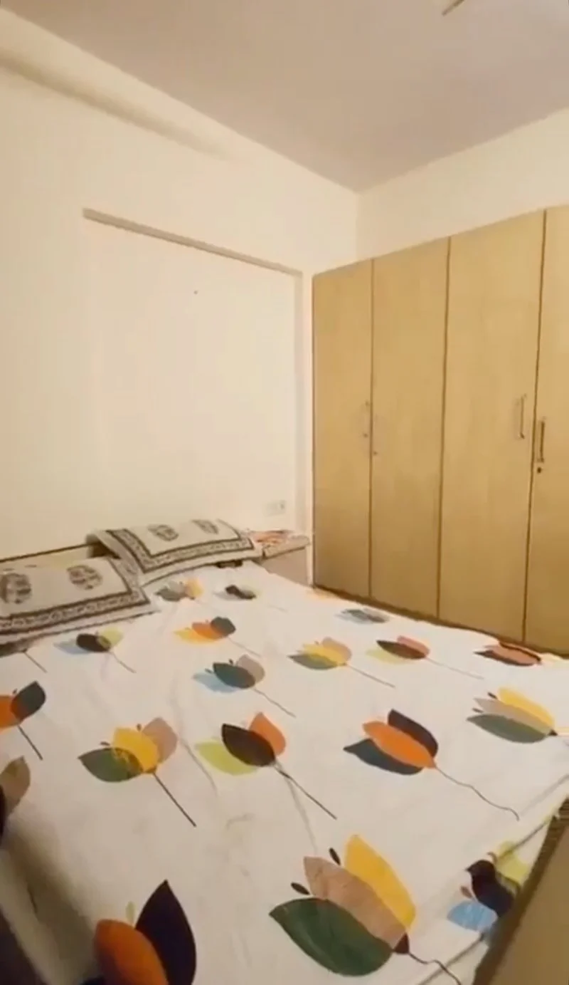 2 BHK Apartment/flat for Rent in D.n. Nagar Mumbai - Photo 1