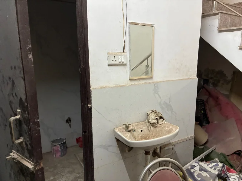 Office for Rent in Krishna Nagar Lucknow - Photo 3