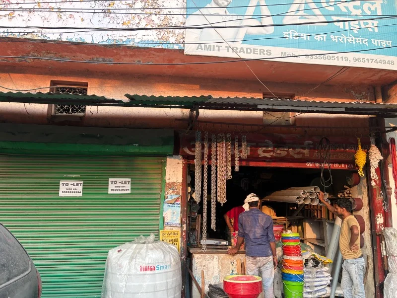 Retail Shop for Rent in Indira Nagar Lucknow - Photo 1