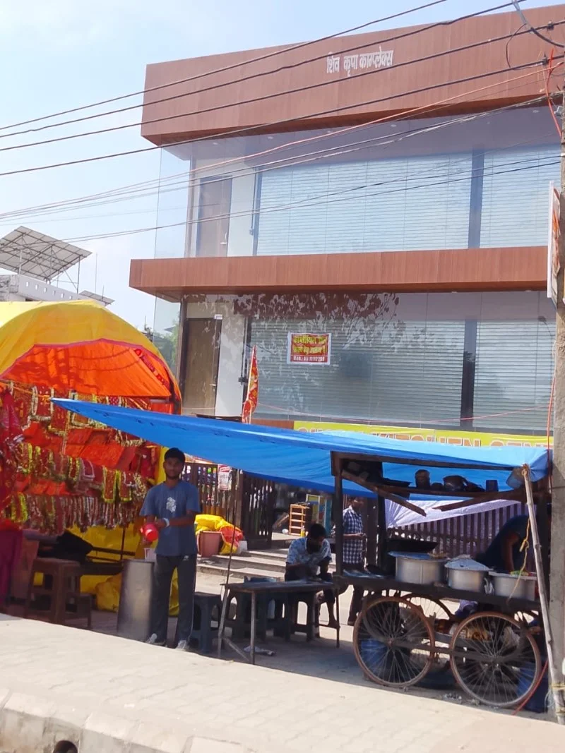 Floor for Rent in Jankipuram Lucknow - Photo 1