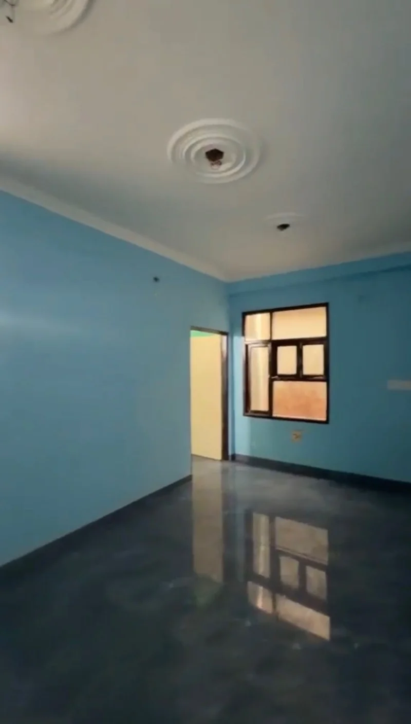 2 BHK Independent Floor for Rent in Picnic Spot Road Lucknow - Photo 1