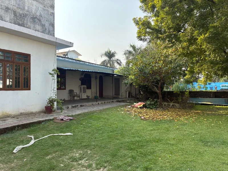 Warehouse for Rent in Krishna Nagar Lucknow - Photo 1