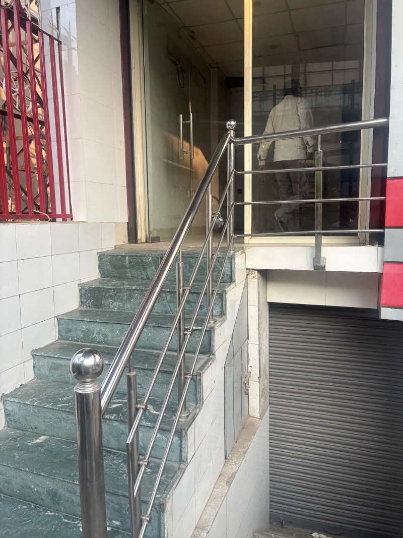 Floor for Rent in Gomti Nagar Lucknow - Photo 2