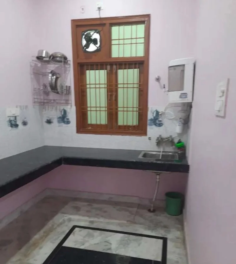 2 BHK Independent Floor for Rent in Jankipuram Lucknow - Photo 5