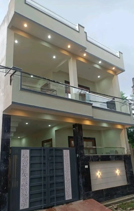 3 BHK Independent House for Sell in Indira Nagar Lucknow - Photo 1