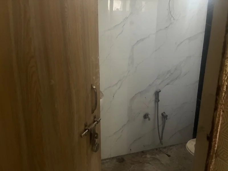 Floor for Rent in Transport Nagar Lucknow - Photo 7