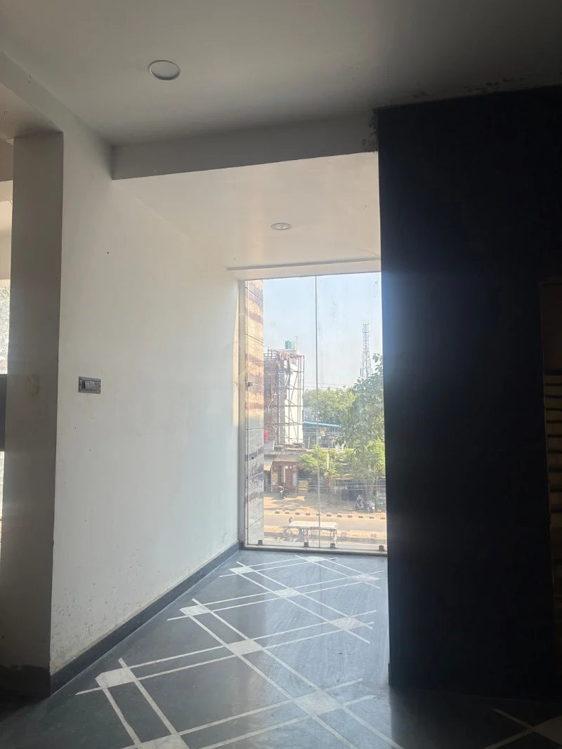 Floor for Rent in Jankipuram Lucknow - Photo 2
