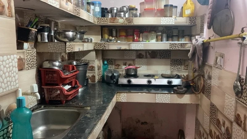 2 BHK Independent Floor for Rent in Jankipuram Lucknow - Photo 5