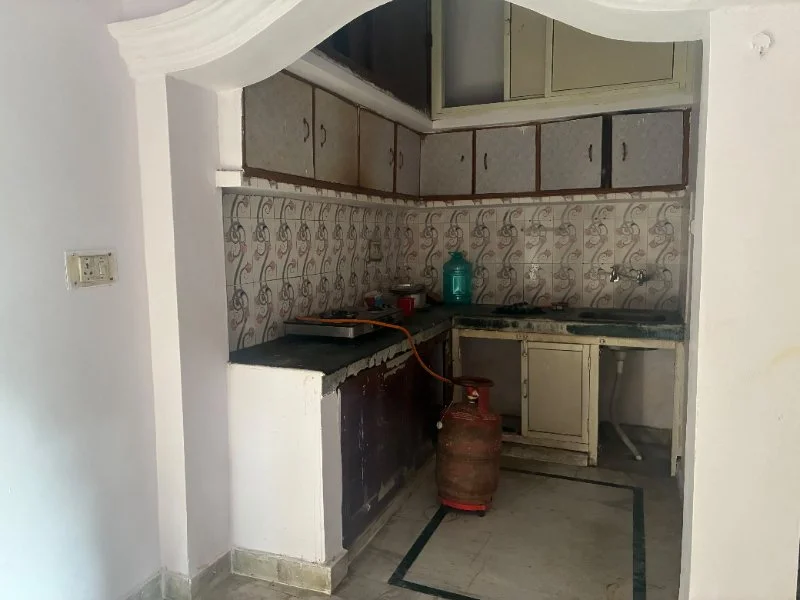2 BHK Independent Floor for Rent in Adil Nagar Lucknow - Photo 9