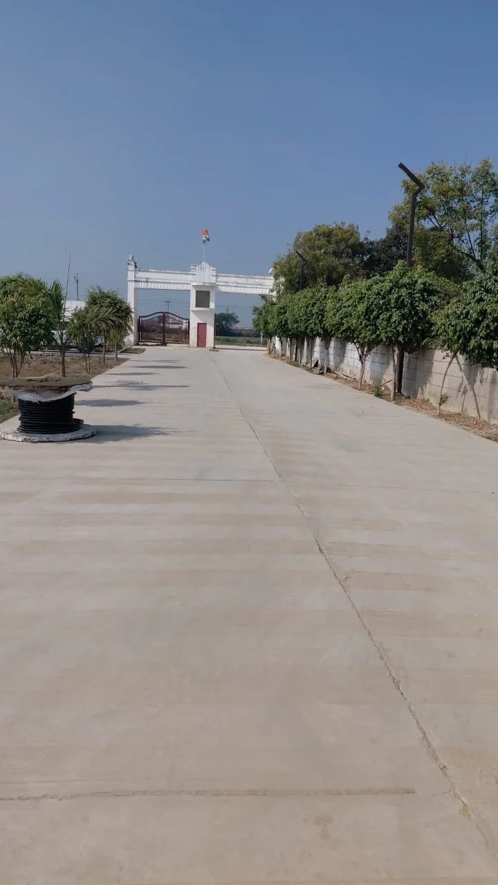 Residential for Sell in Bijnor Road Lucknow - Photo 1