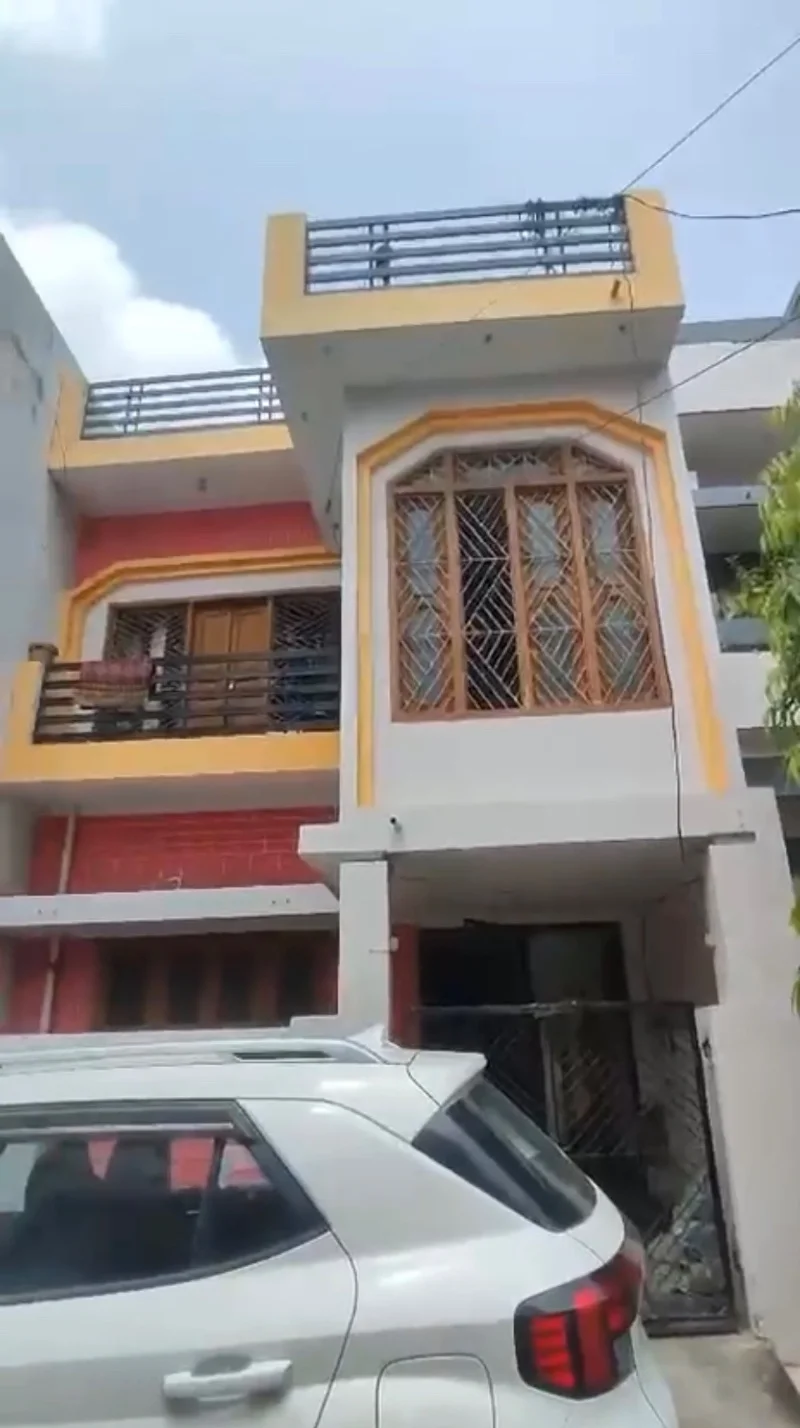 2 BHK Independent House for Sell in Gomti Nagar Lucknow - Photo 1