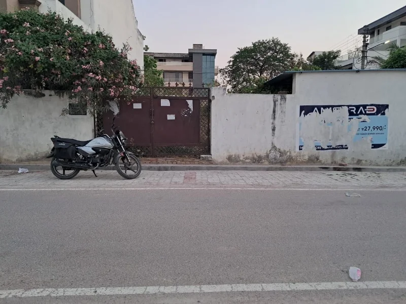 Residential for Rent in Gomti Nagar Lucknow - Photo 1