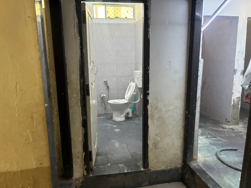 Floor for Rent in Indira Nagar Lucknow - Photo 8