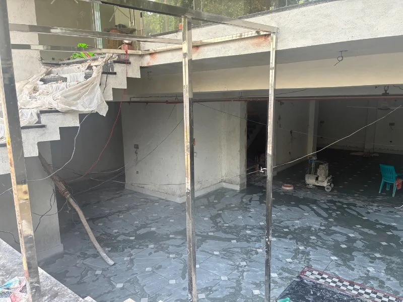 Showroom for Rent in Vikas Nagar Lucknow - Photo 4