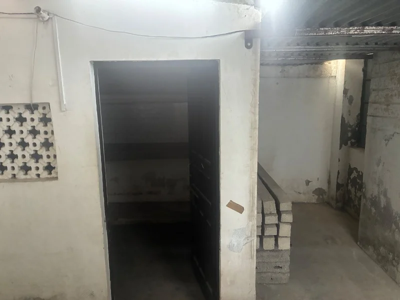 Floor for Rent in Indira Nagar Lucknow - Photo 4
