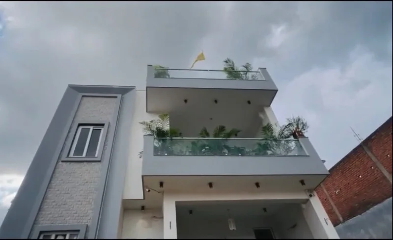 4 BHK Independent House for Sell in Gomti Nagar Lucknow - Photo 1