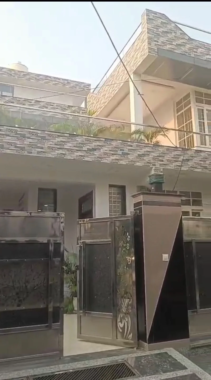 3 BHK Independent House for Sell in Gomti Nagar Lucknow - Photo 1