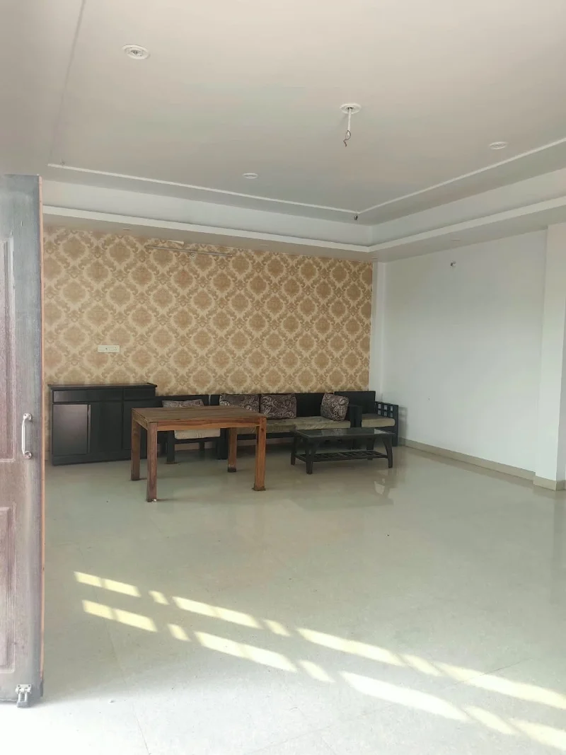 8 BHK Independent House for Rent in Gomti Nagar Lucknow - Photo 3