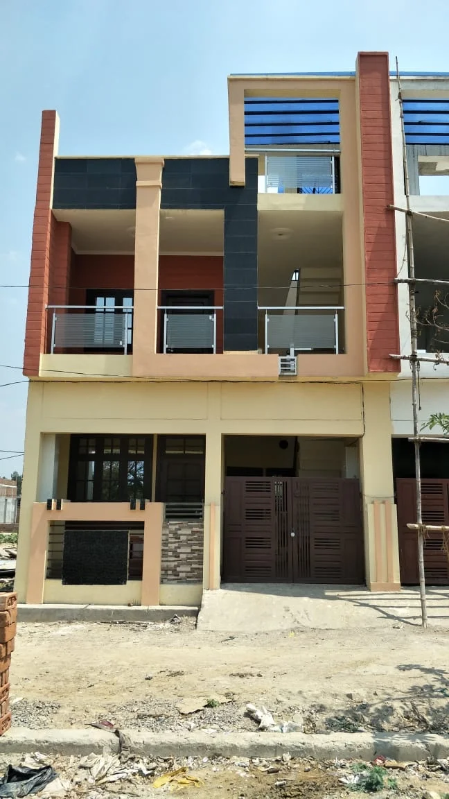 2 BHK Independent House for Sell in Gomti Lucknow - Photo 1